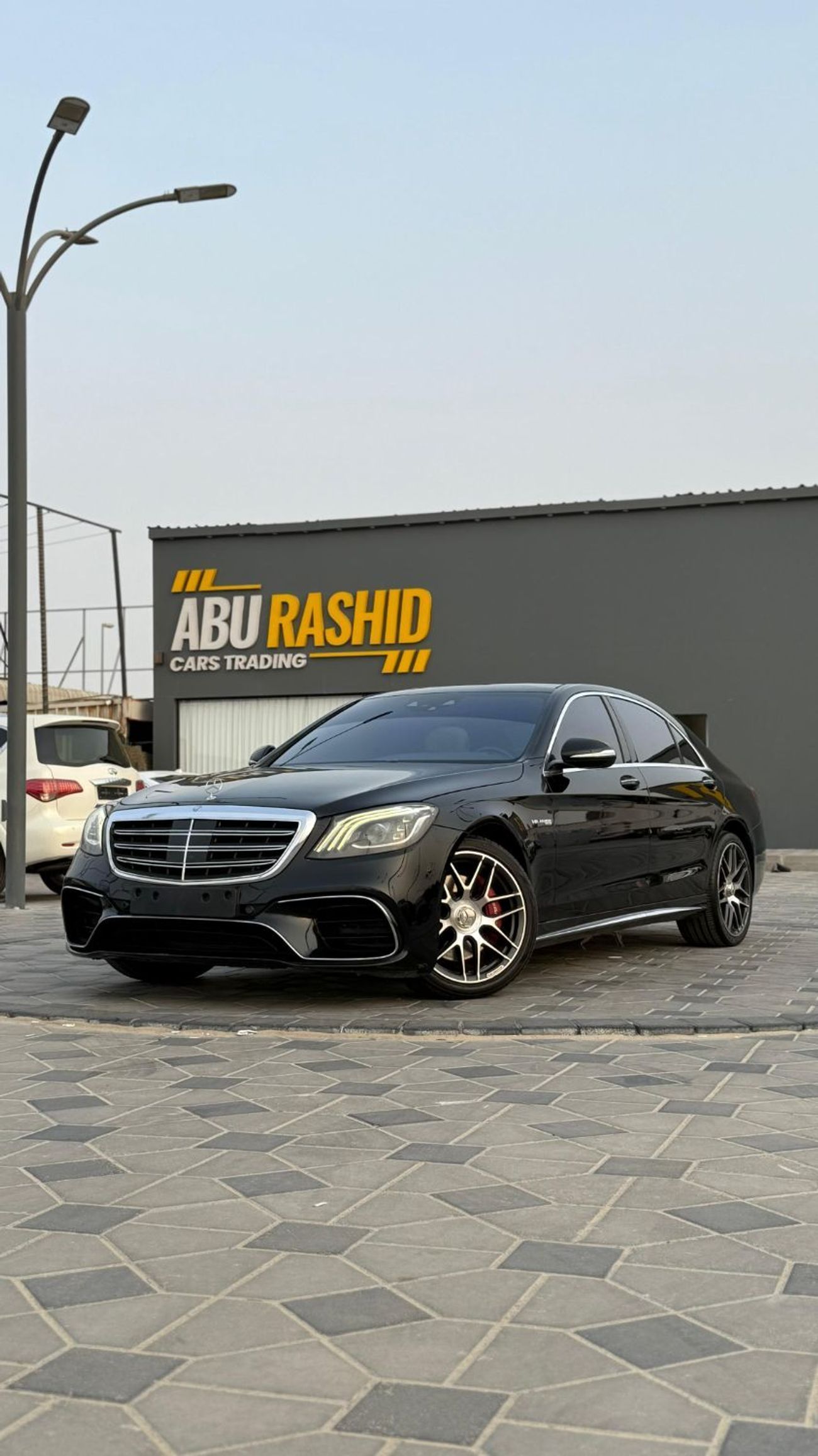 مرسيدس بنز S 550