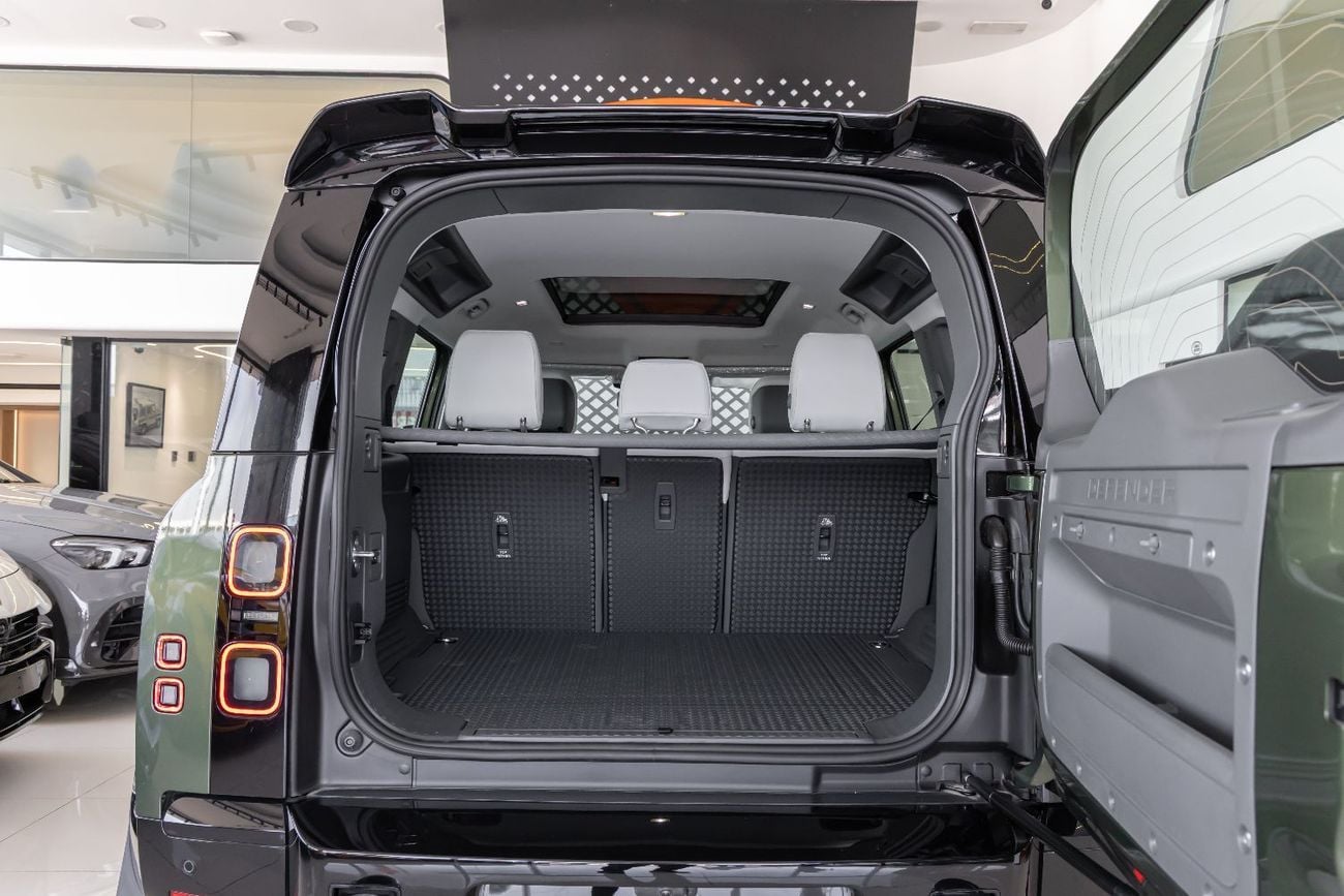 Land Rover Defender Land Rover Defender | 110 X-Dynamic HSE (P400) | GCC Specs | 2026 (Export)