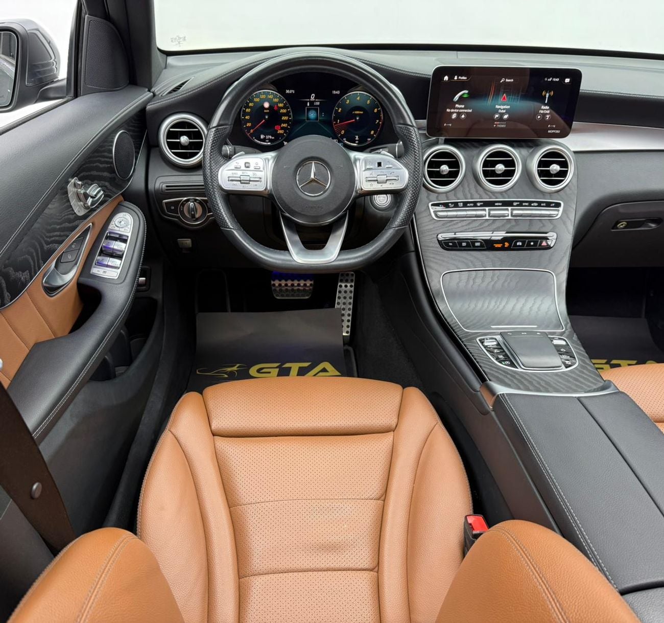 مرسيدس بنز GLC 200 2021 Mercedes Benz GLC200 Coupe, 2026 Mercedes Warranty, Full Mercedes Service History, GCC