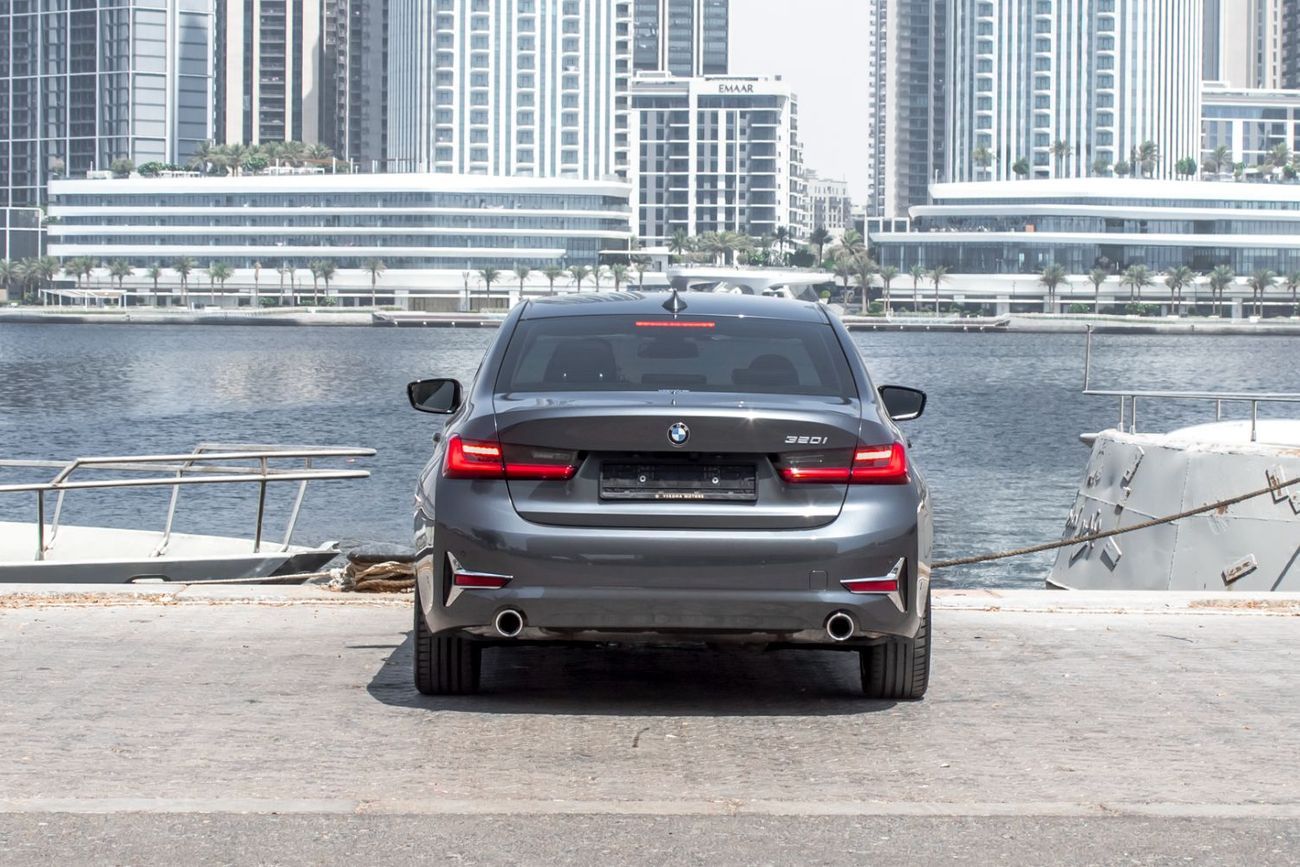 بي أم دبليو 320 Luxury Line