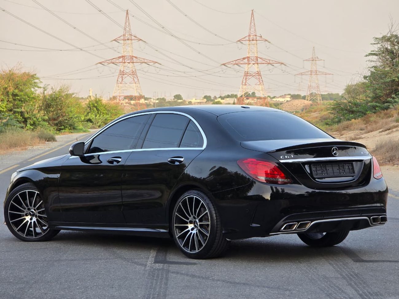 Mercedes-Benz C 300 Premium 2.0L MERCEDES C-300 2018 US BODYKIT C-63 AMG // FULL OPITION // PERFECT CONDITION