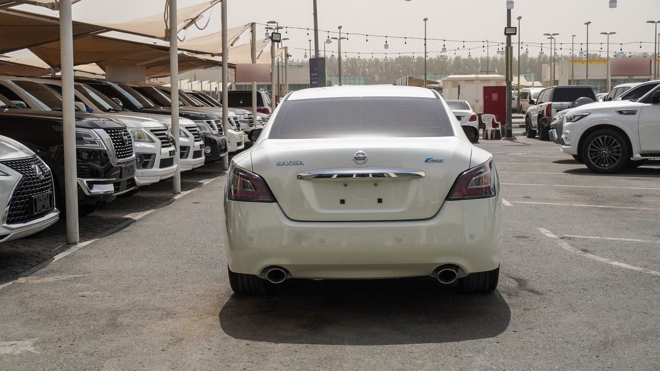 Nissan Maxima