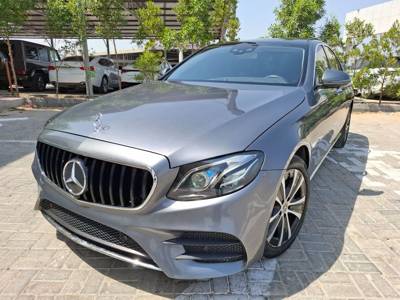 مرسيدس بنز E300 مرسيدس بنز E300e 2019