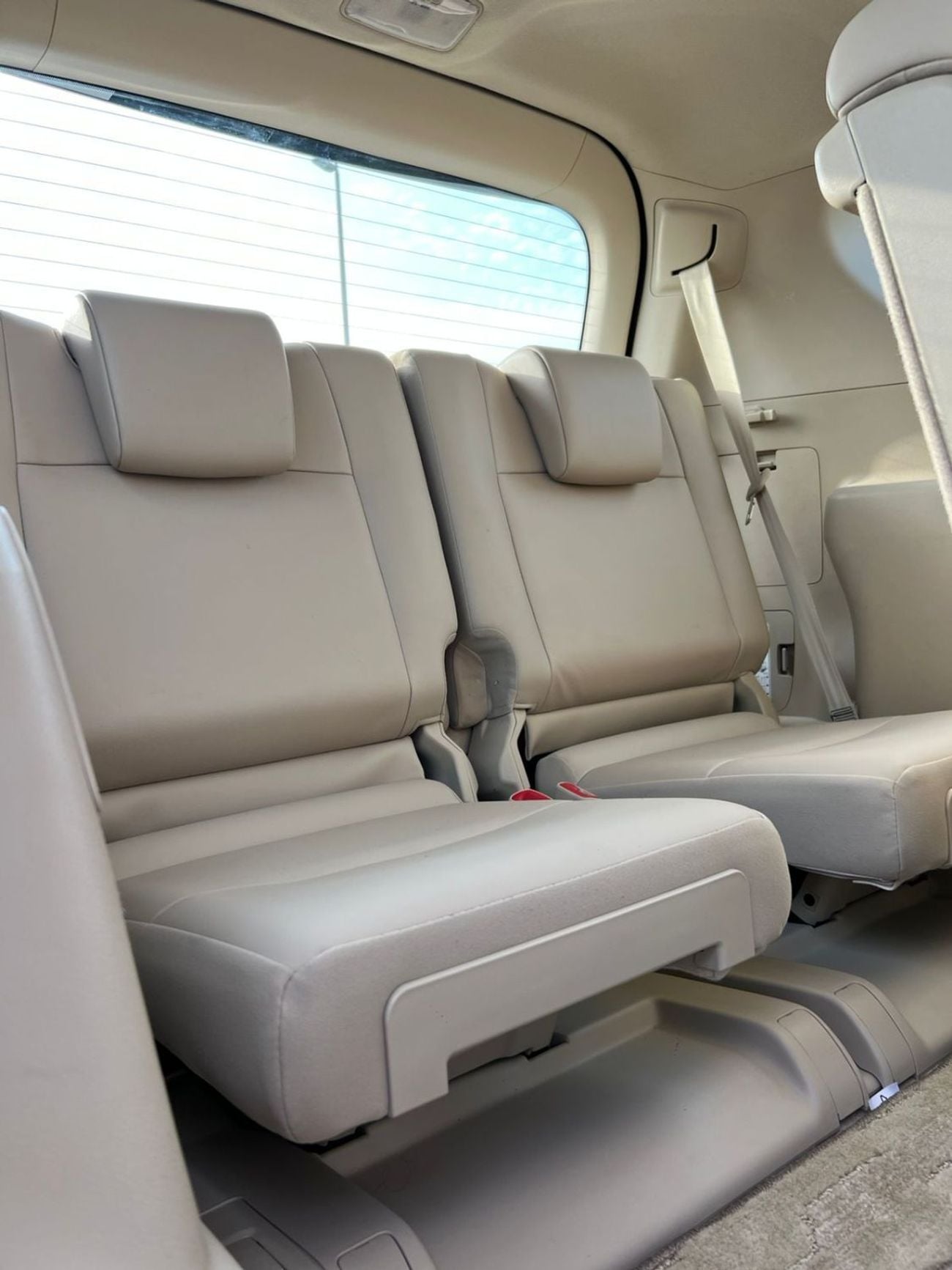 Toyota Prado  2022 Toyota Prado Full Option 4.0L V6 - AWD 4x4 - GCC- Electric Seat - Rear CAM & Sensors - Cool