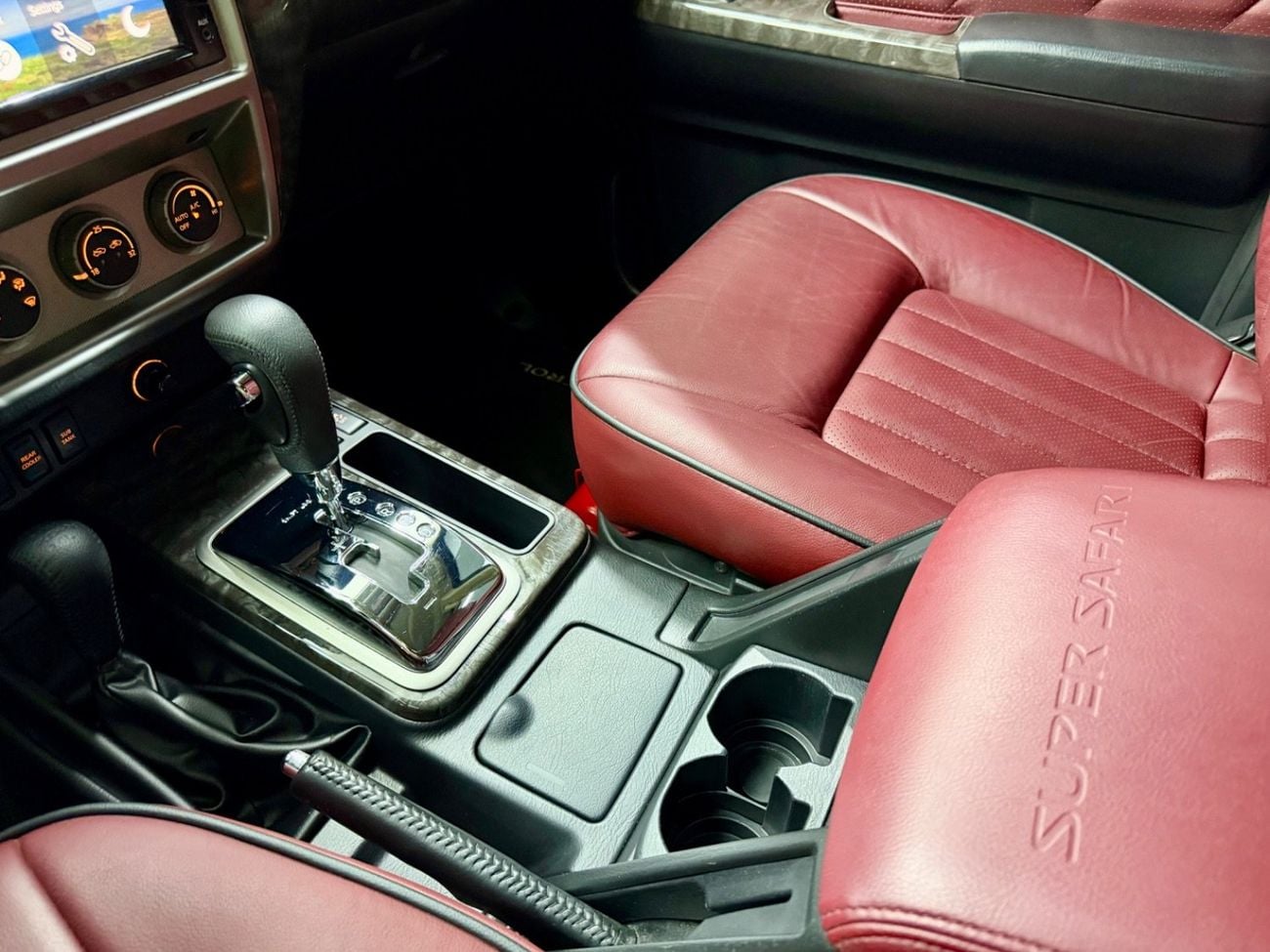 نيسان باترول سوبر سفاري Original paint .. Warranty .. Perfect Condirion