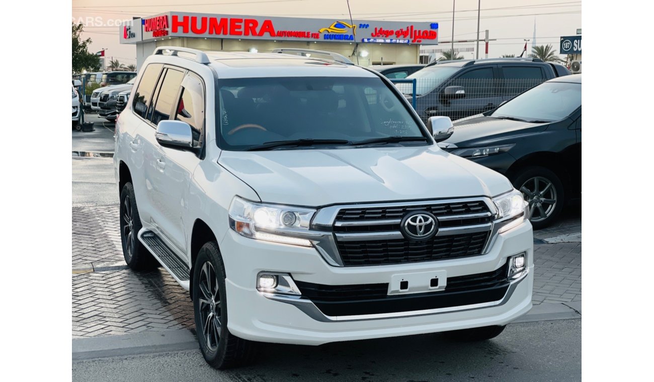 تويوتا لاند كروزر Toyota Vxr  Landcruiser RHD Diesel engine model 2014 full option car very clean and good condition