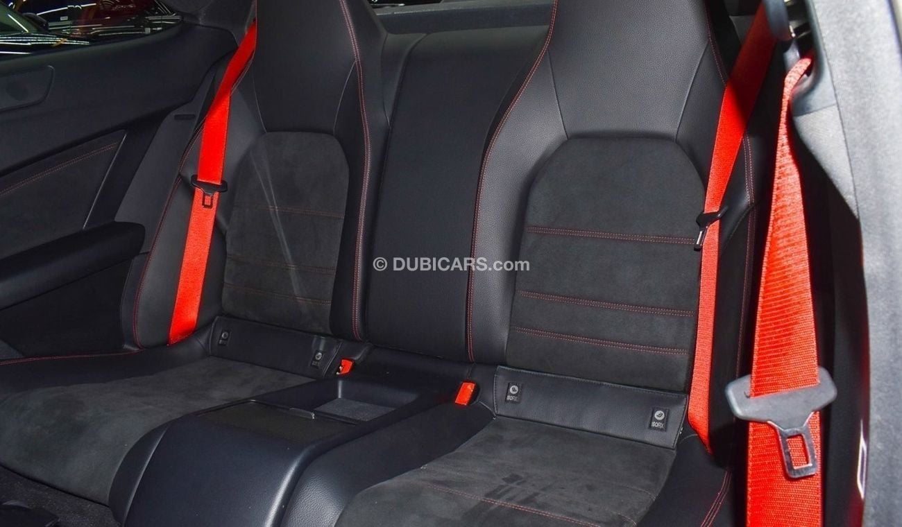 Mercedes-Benz C 63 Coupe 2013 Mercedes-Benz C63 AMG Coupe Black Series 1 OF 100