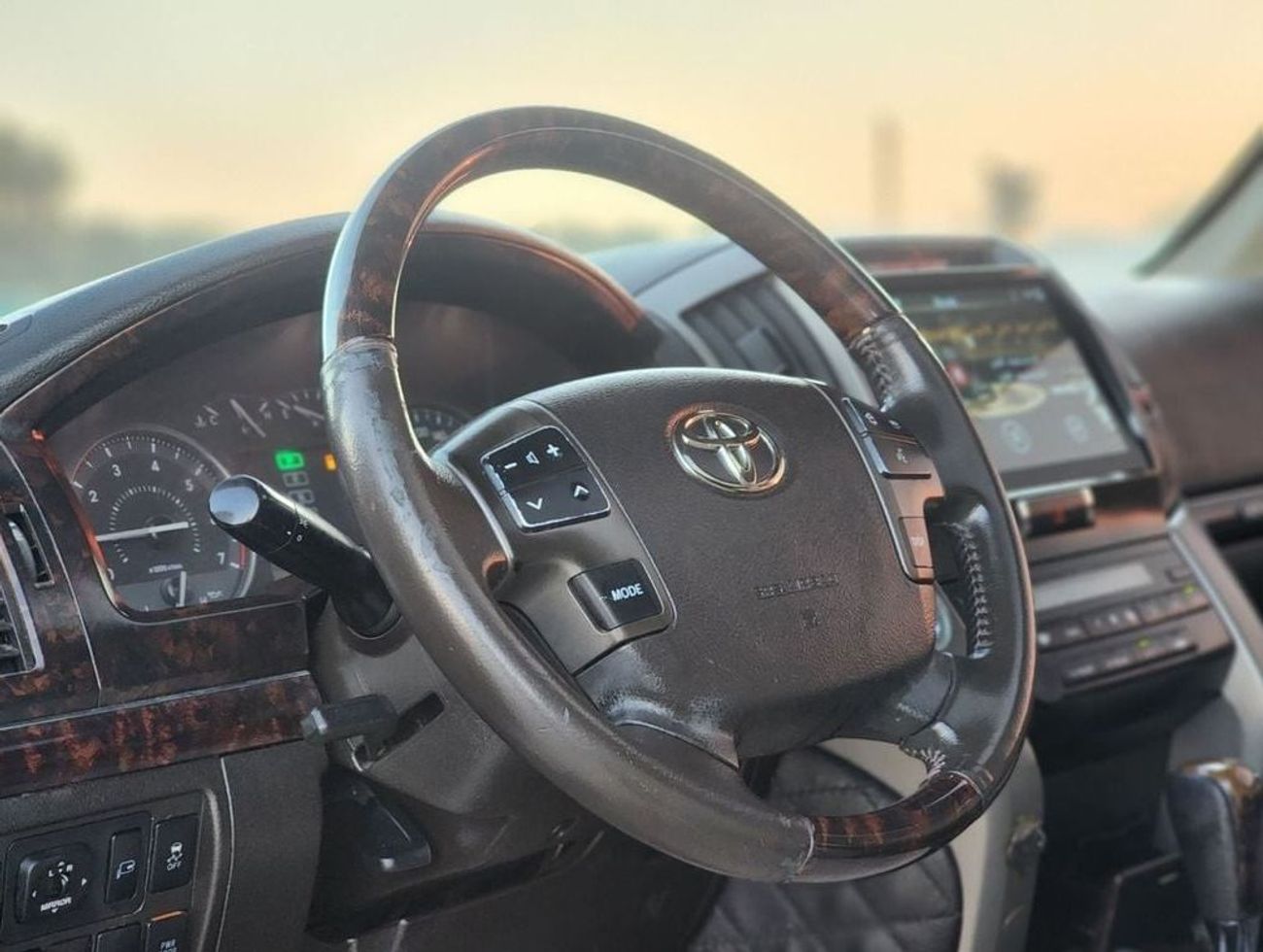 Toyota Land Cruiser GXR 4.6L