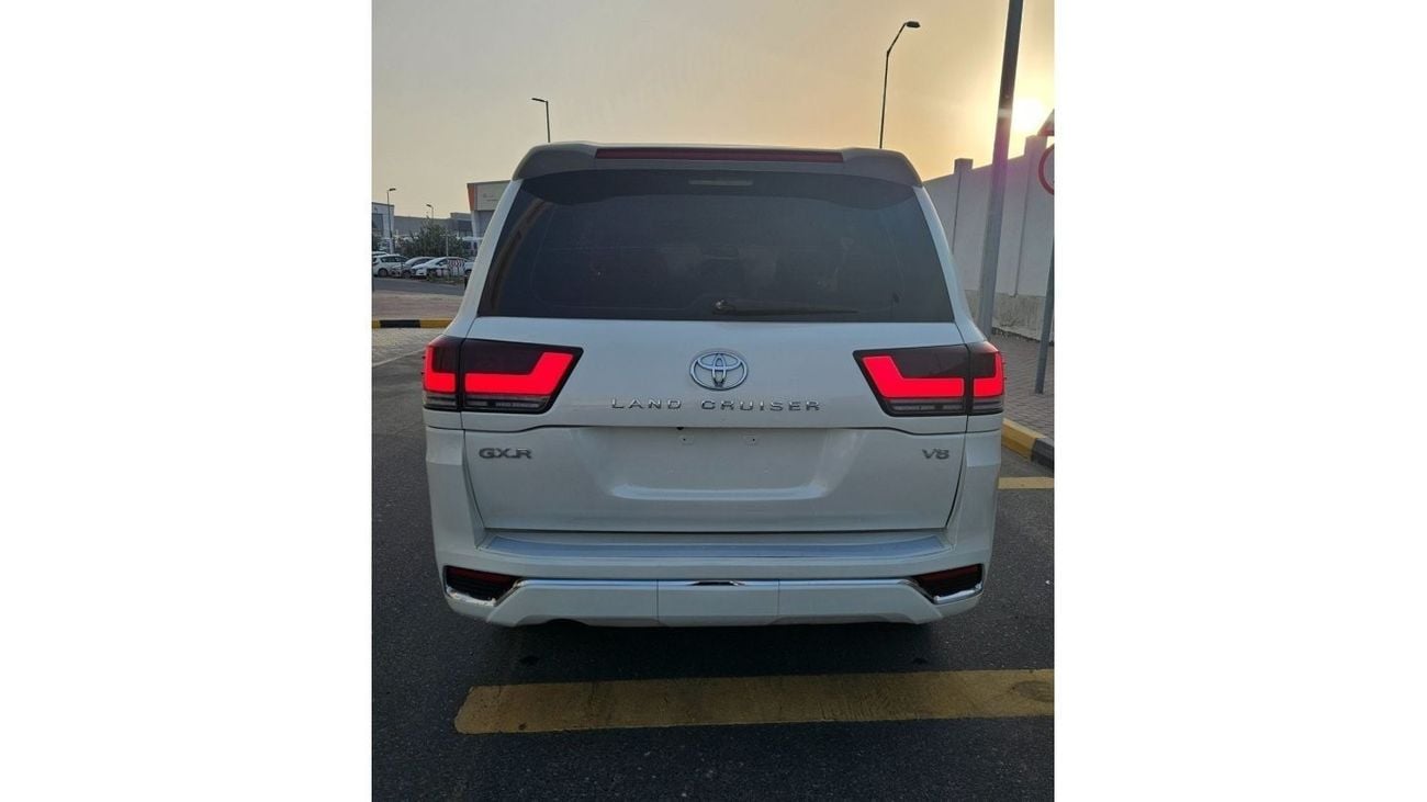 Toyota Land Cruiser 2010 v8 change 2023