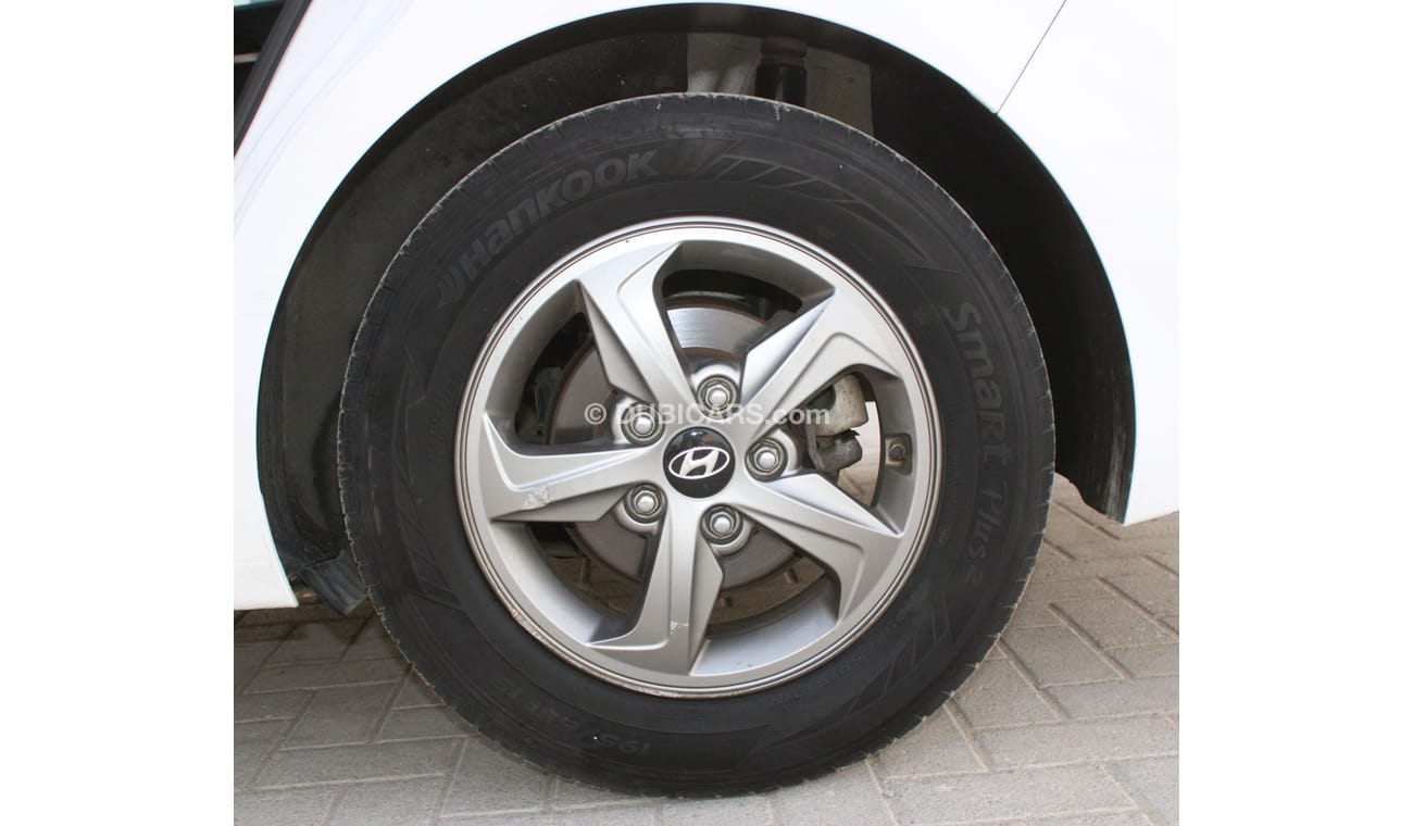 Hyundai Avante Hyundai Avante 2018 Diesel  Imported from Korea  white excellent condition without accident