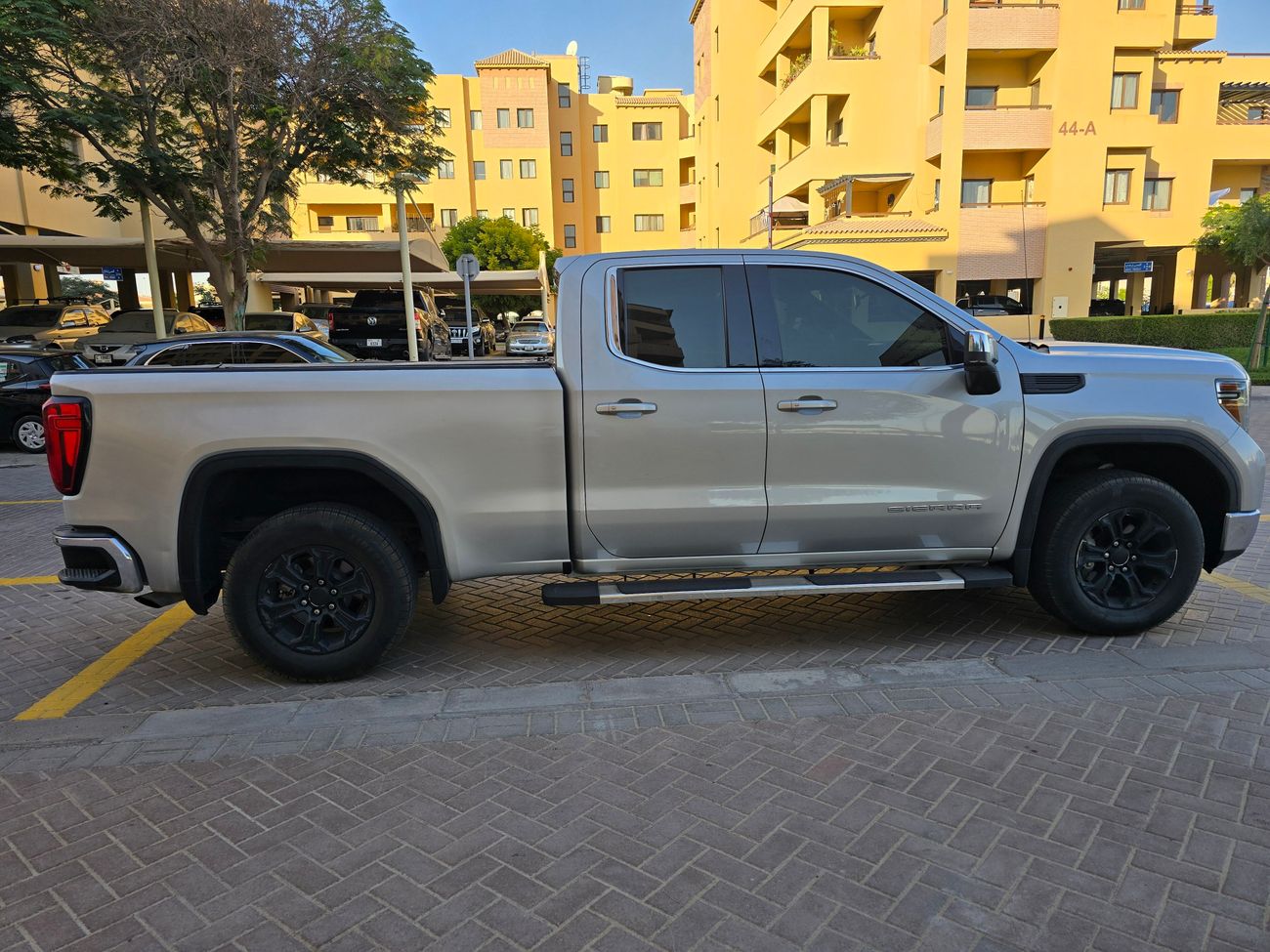 جي أم سي سييرا 2.7L Turbo 2019 | 4 cylinders | Cabin Crew