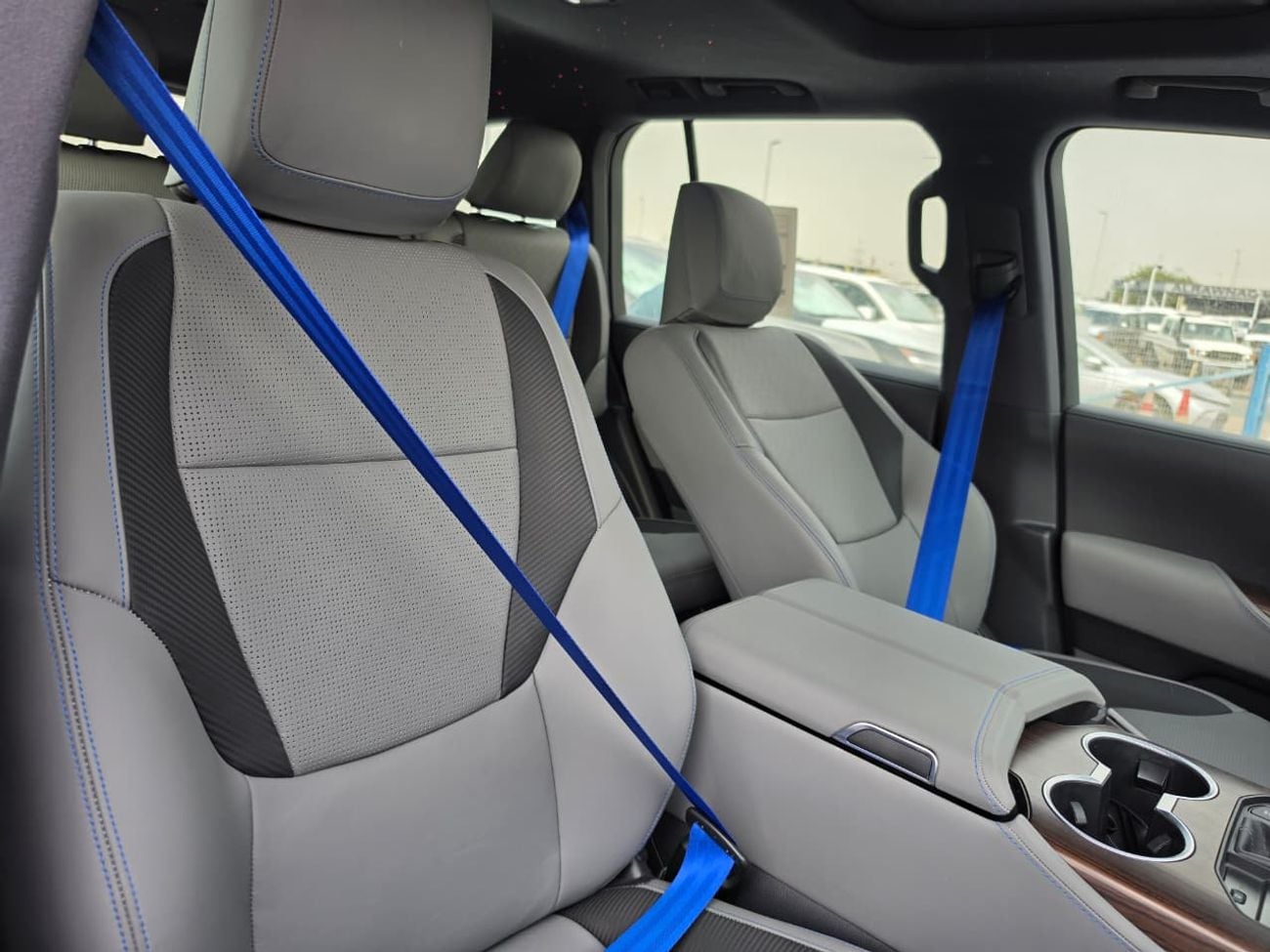 تويوتا لاند كروزر TOYOTA LANDCRUISER BLUE STORM LUXURY