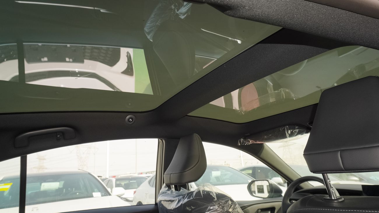 Toyota Camry 2.5S  HEV