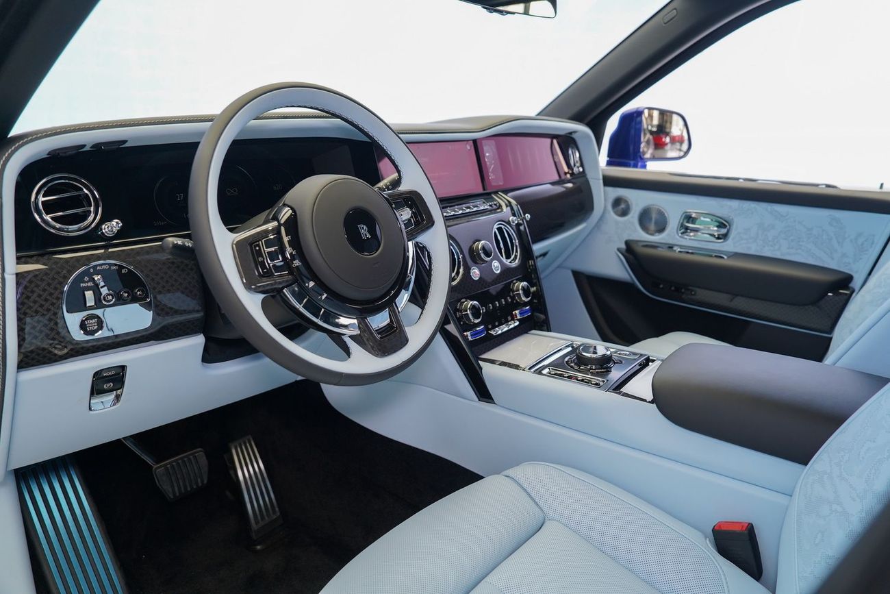 رولز رويس كولينان BLACK BADGE