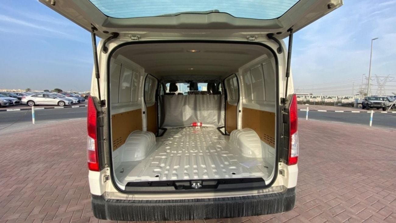 تويوتا هاياس BRAND NEW CARO VAN 2022 5 DOORS FOR EXPORT ONLY