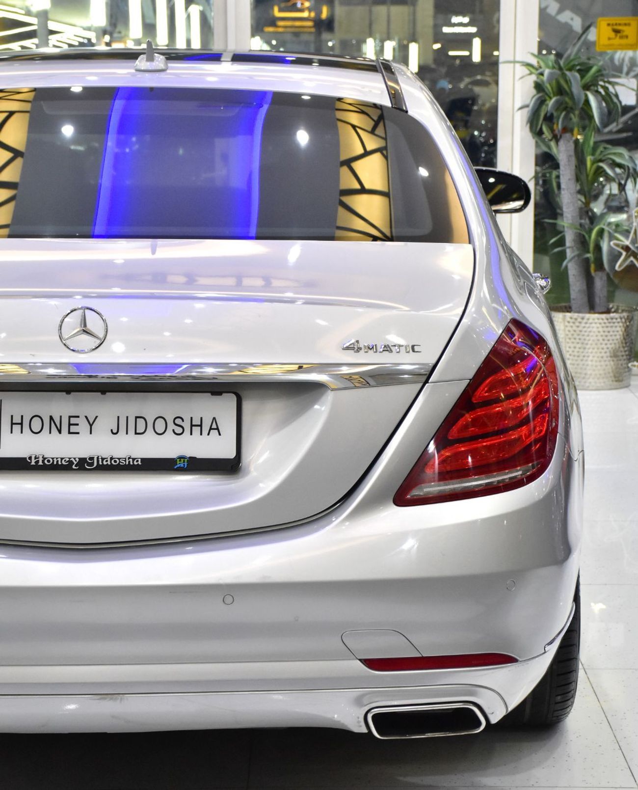 Mercedes-Benz S 550 EXCELLENT DEAL for our Mercedes Benz S550 ( 2016 Model ) in Silver Color American Specs