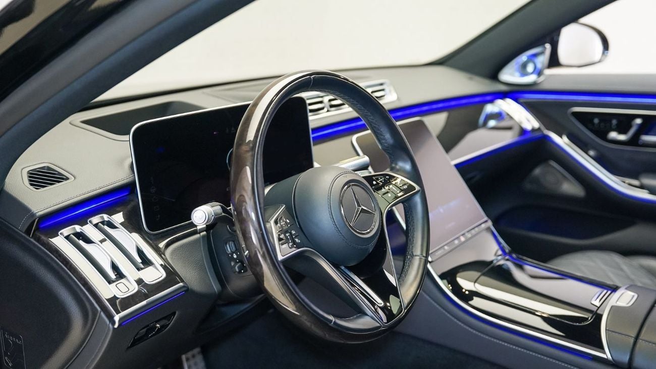 مرسيدس بنز S 500 4MATIC 3.0L UAE's Very Best Example | 2 Years Free Servicing | AED 5,631 Per Month