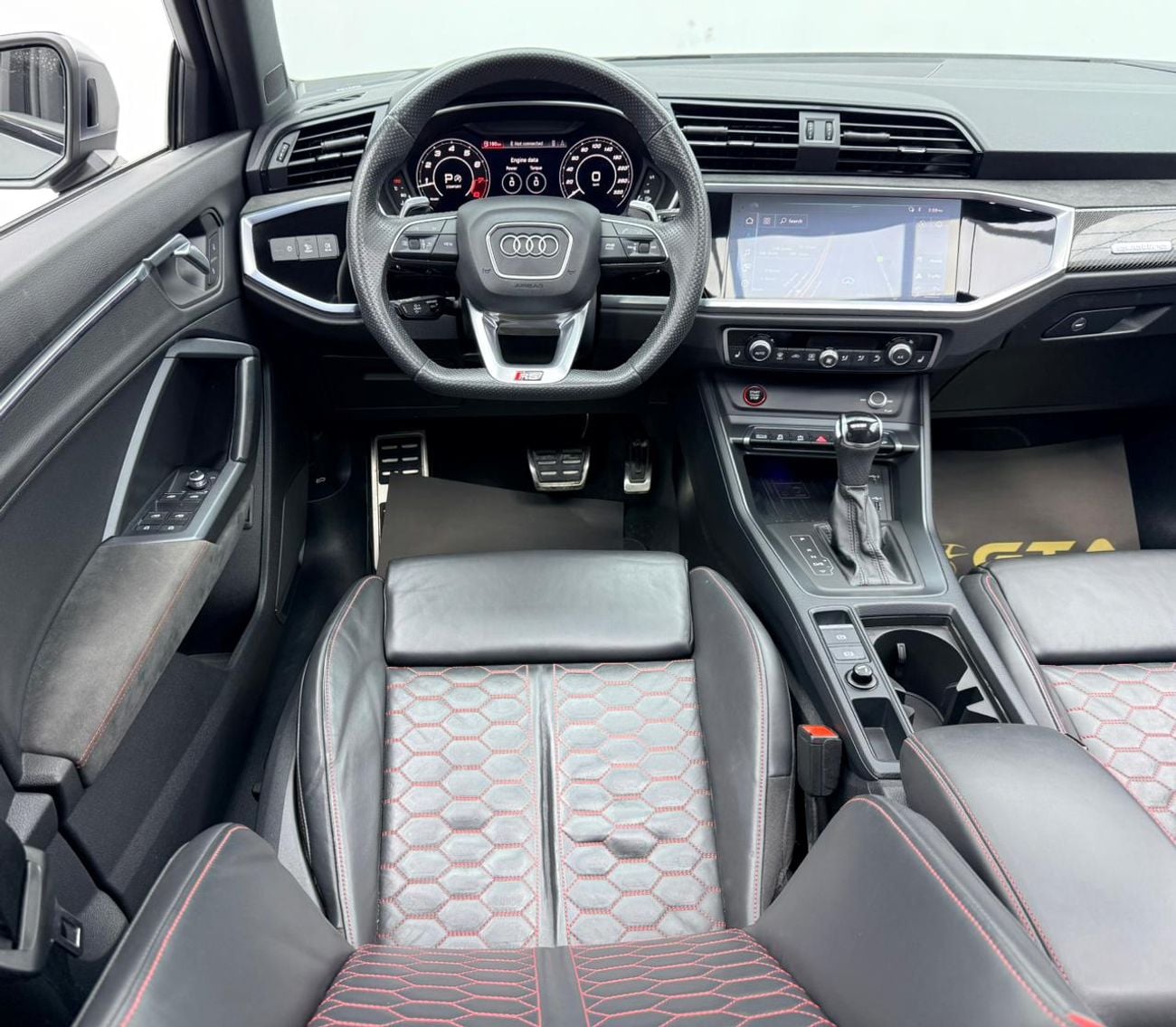 Audi RS Q3 2021 Audi RSQ3, Warranty, Carbon Fiber Interior, Fully Loaded, Excellent Condition, GCC