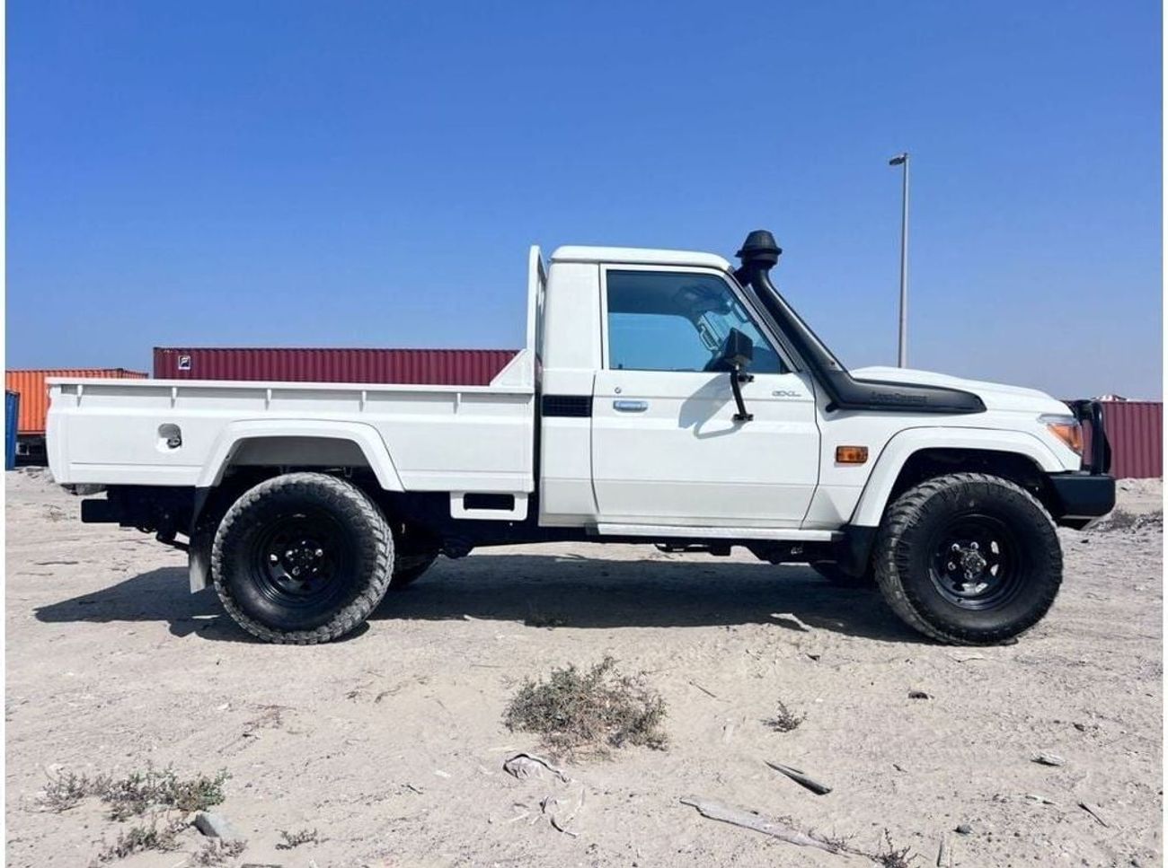 Toyota Land Cruiser Pick Up Diesel 4.5 Liter Single Cab Manual Gear 1VD Engine