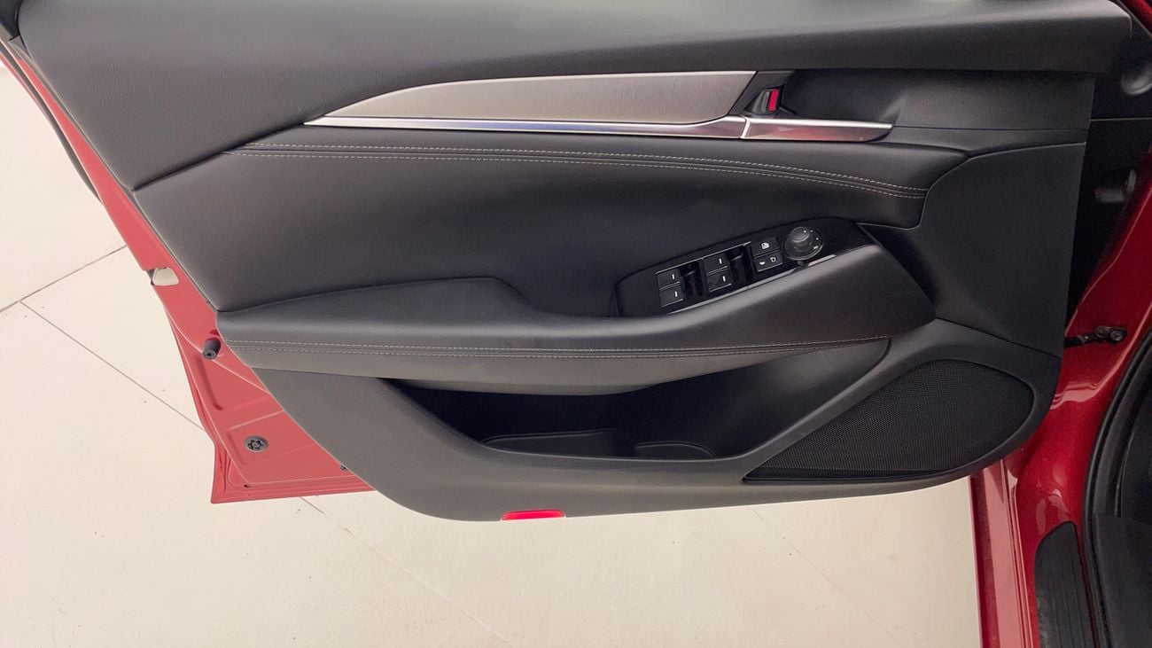 مازدا 6 PURE 2.5 | بدون دفعة مقدمة | اختبار القيادة في المنزل