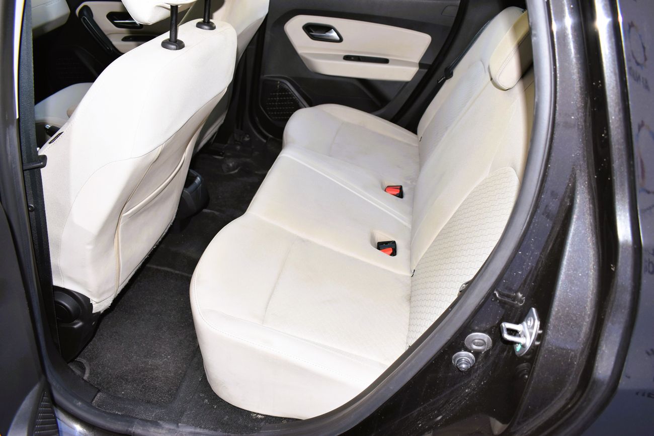 Renault Duster AED 719 PM | 1.6L SE 2WD GCC DEALER WARRANTY