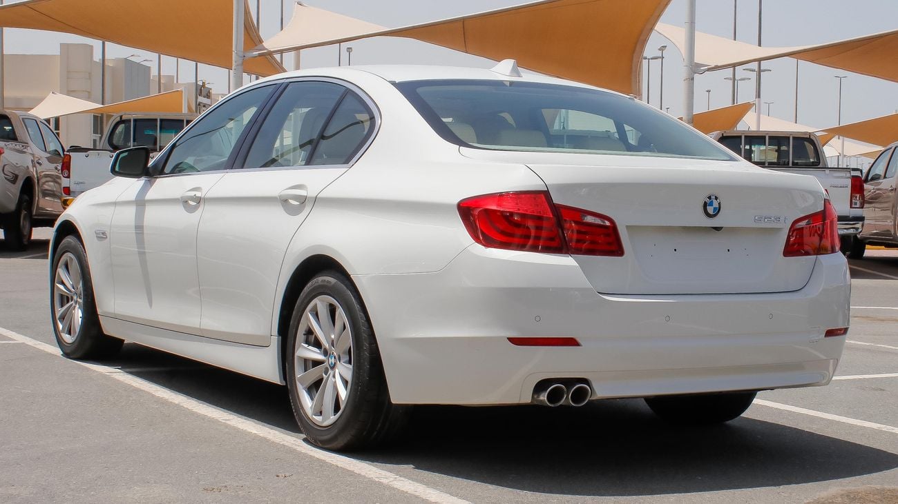بي أم دبليو 523i bmw 523 i  Gcc specs, free accident full option