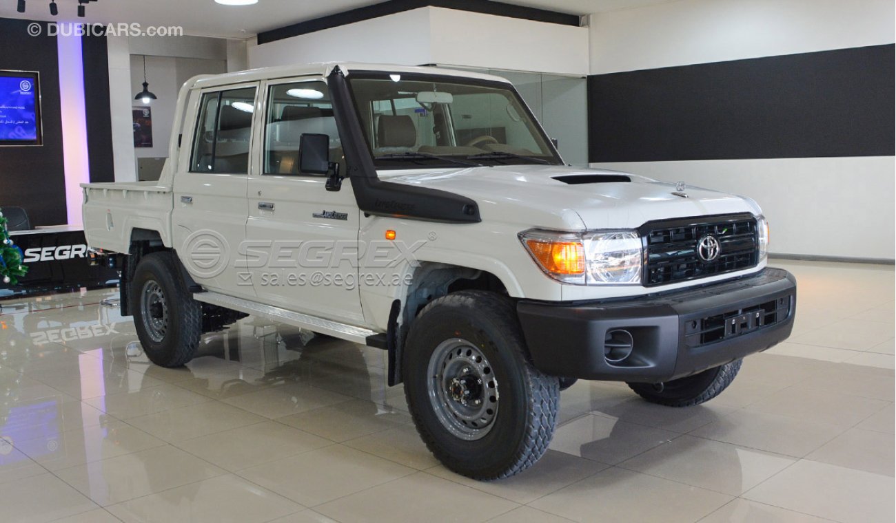 Toyota Land Cruiser Pick Up 4.5L Turbo Diesel Doble Cabina T/M 2021