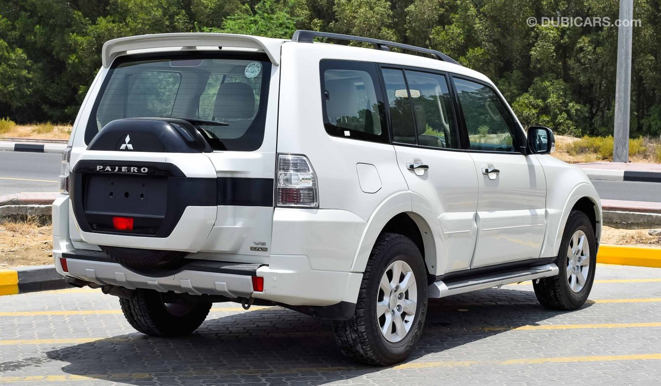 Mitsubishi Pajero GLS V6. Ref#228 sunroof