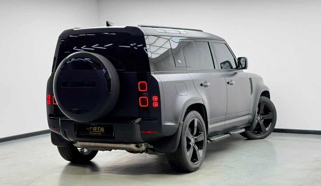 Land Rover Defender 110 HSE P400 2024 Land Rover Defender 110 HSE P400, 2029 LR Warranty + Service Pack, Full LR Service History, GCC