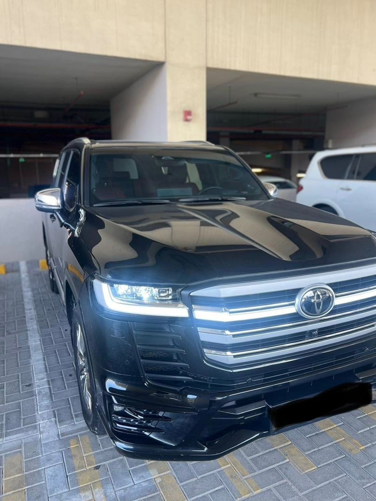 تويوتا لاند كروزر VXR 3.5L