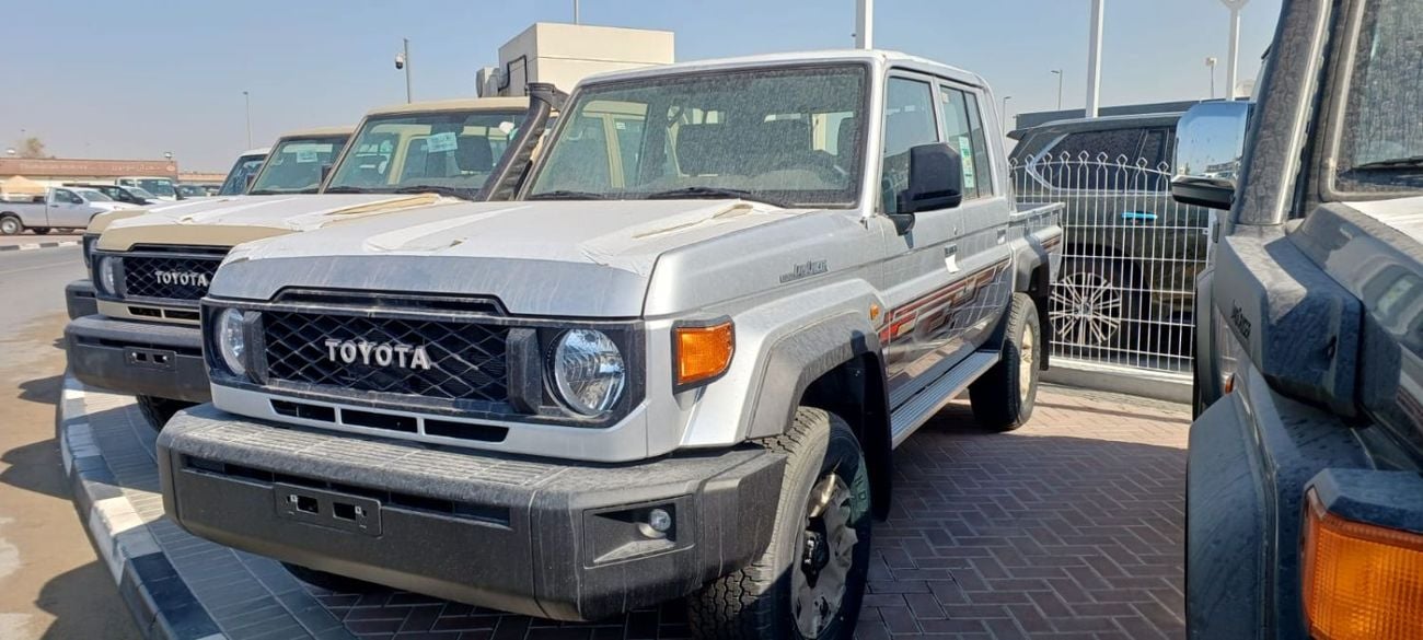 تويوتا لاند كروزر 4.0 PETROL