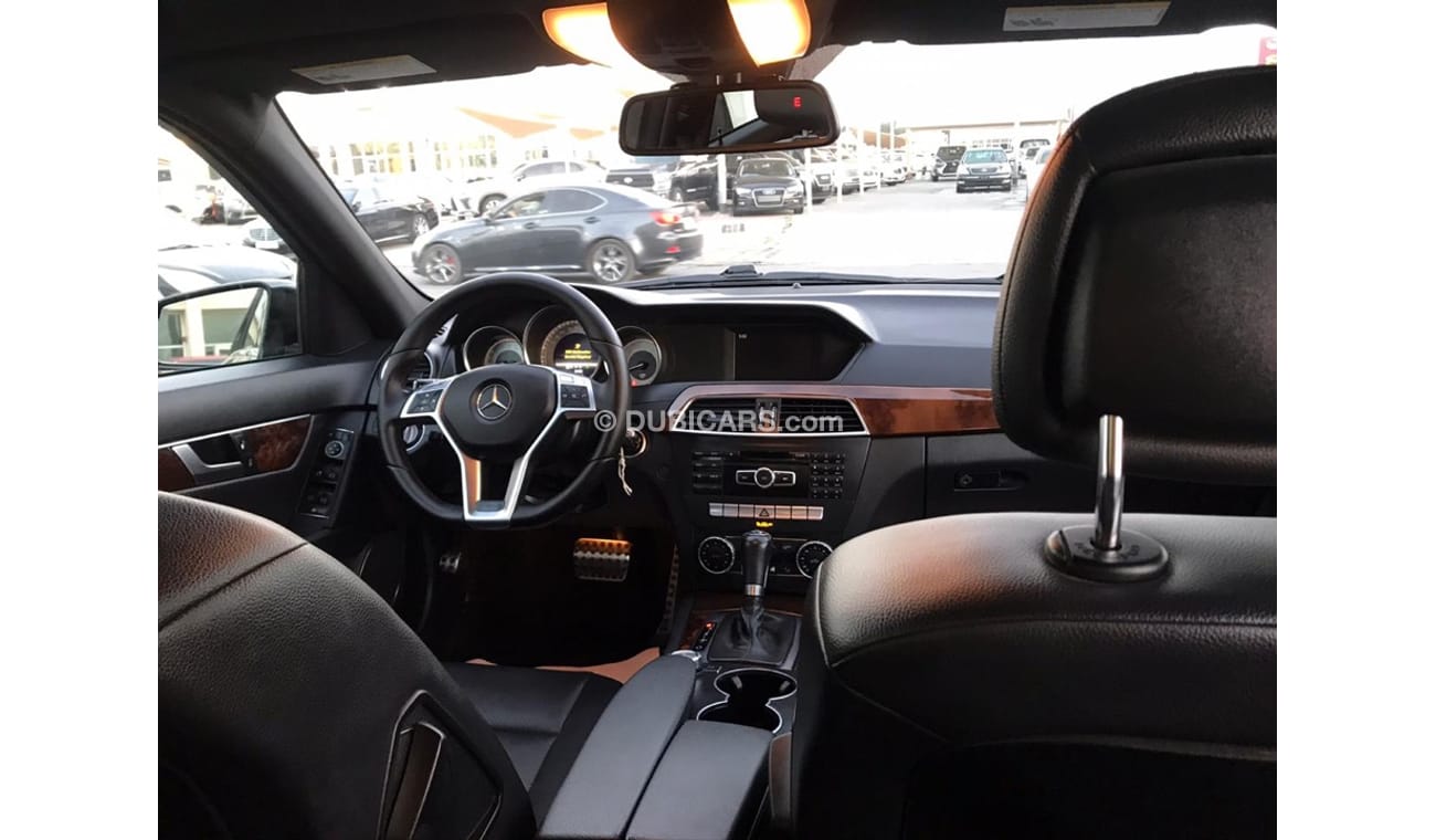 مرسيدس بنز C 250 مرسيدس C250 موديل 2013  كت 63 السياره حاله ممتازه من الداخل والخارج