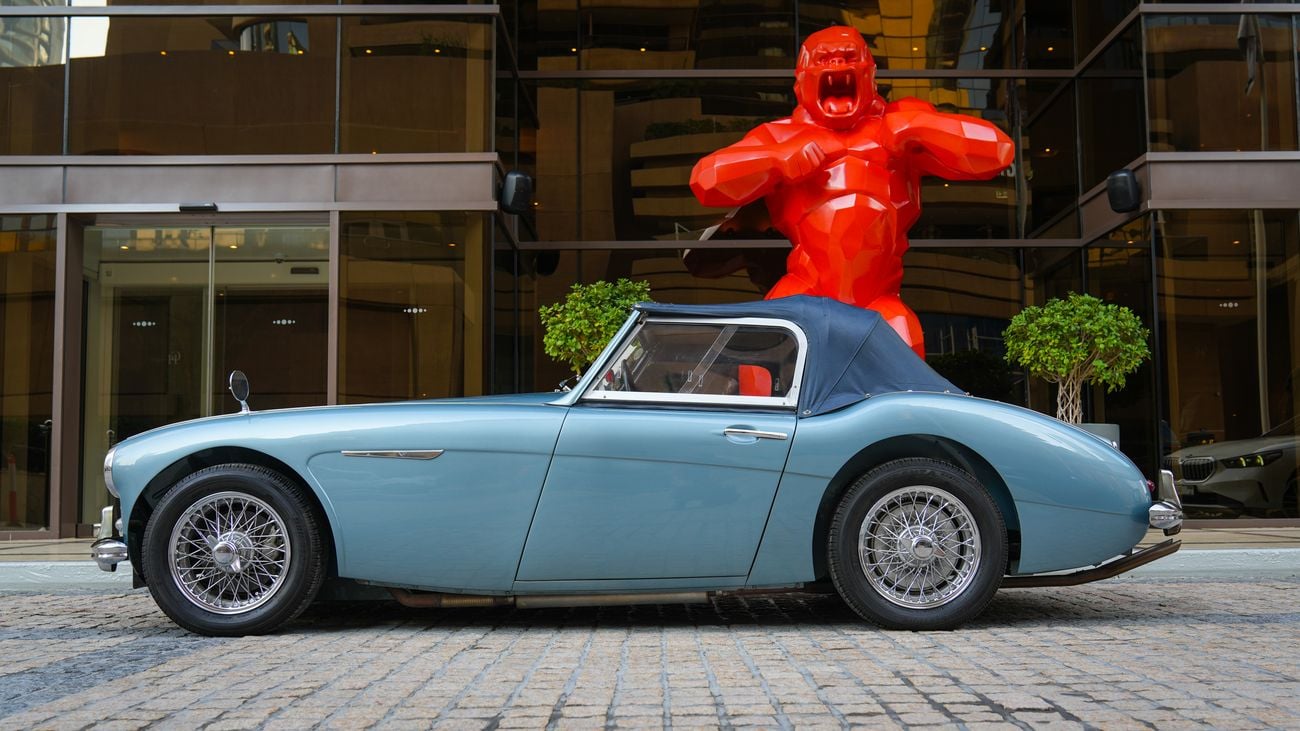 Austin Healey 3000 ice blue, wire wheels