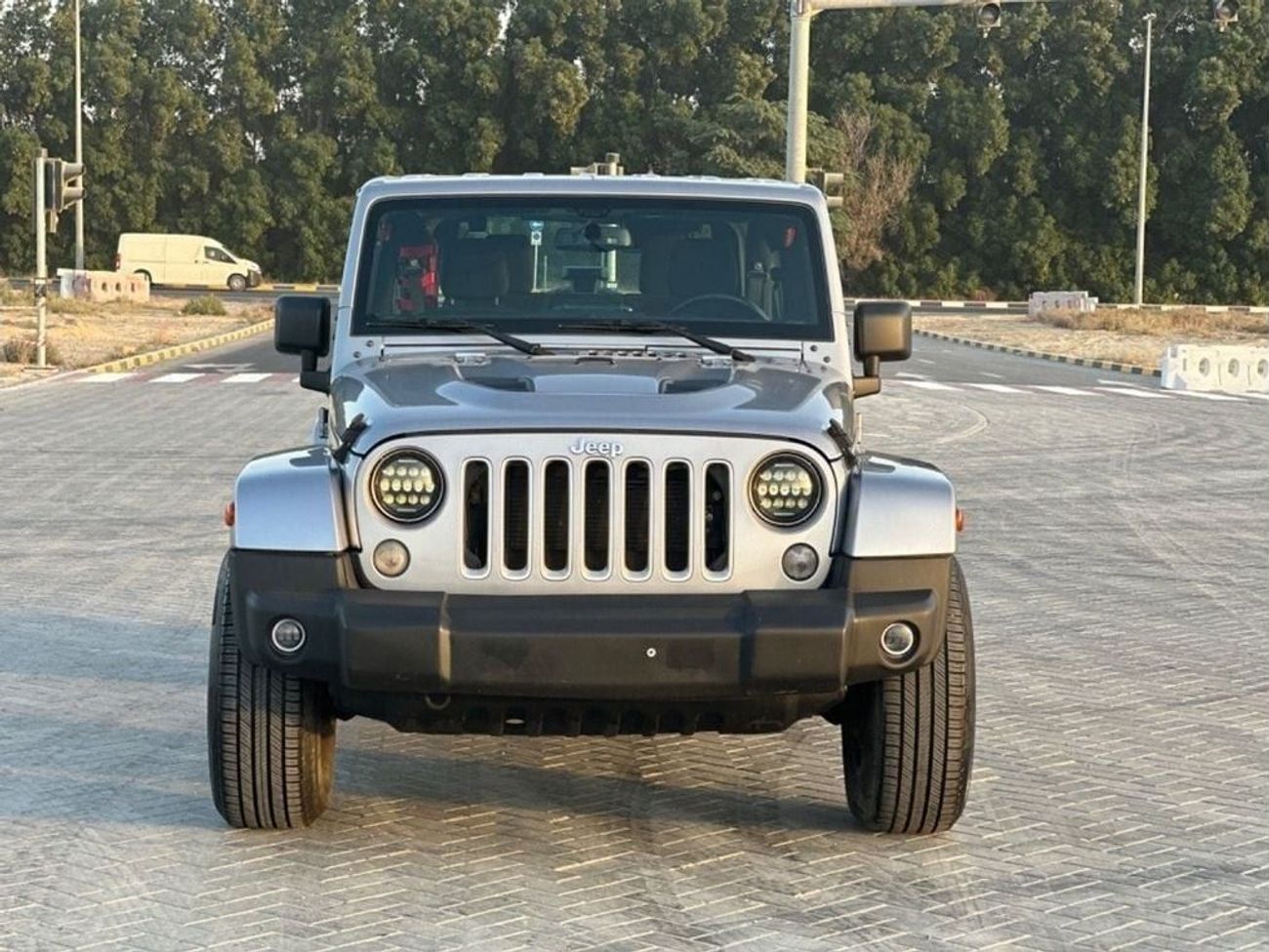 Jeep Wrangler Sahara 3.6L A/T