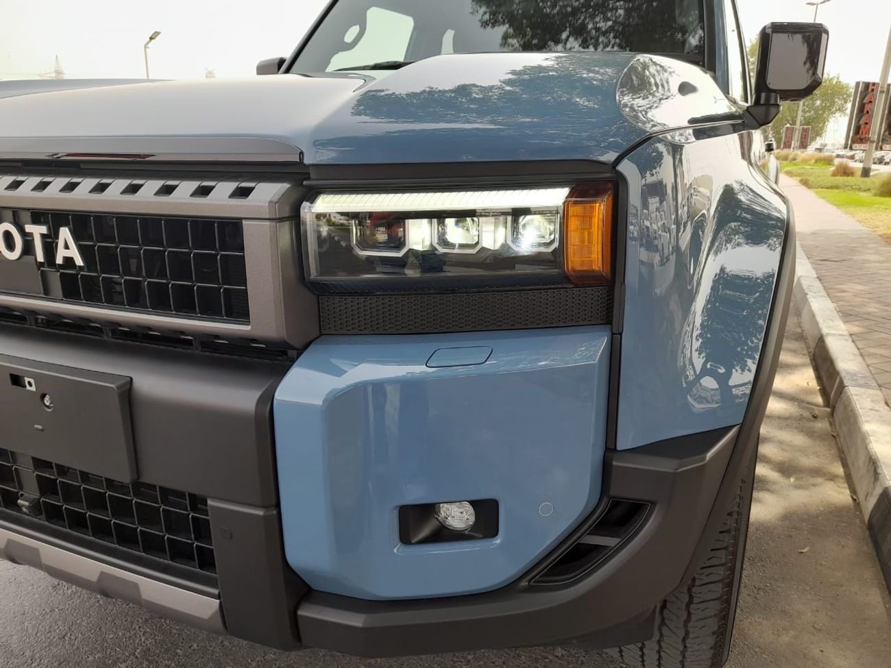 Toyota Prado Right-Hand drive Adventure plus diesel Auto two tone colour with 7 seater and coolbox