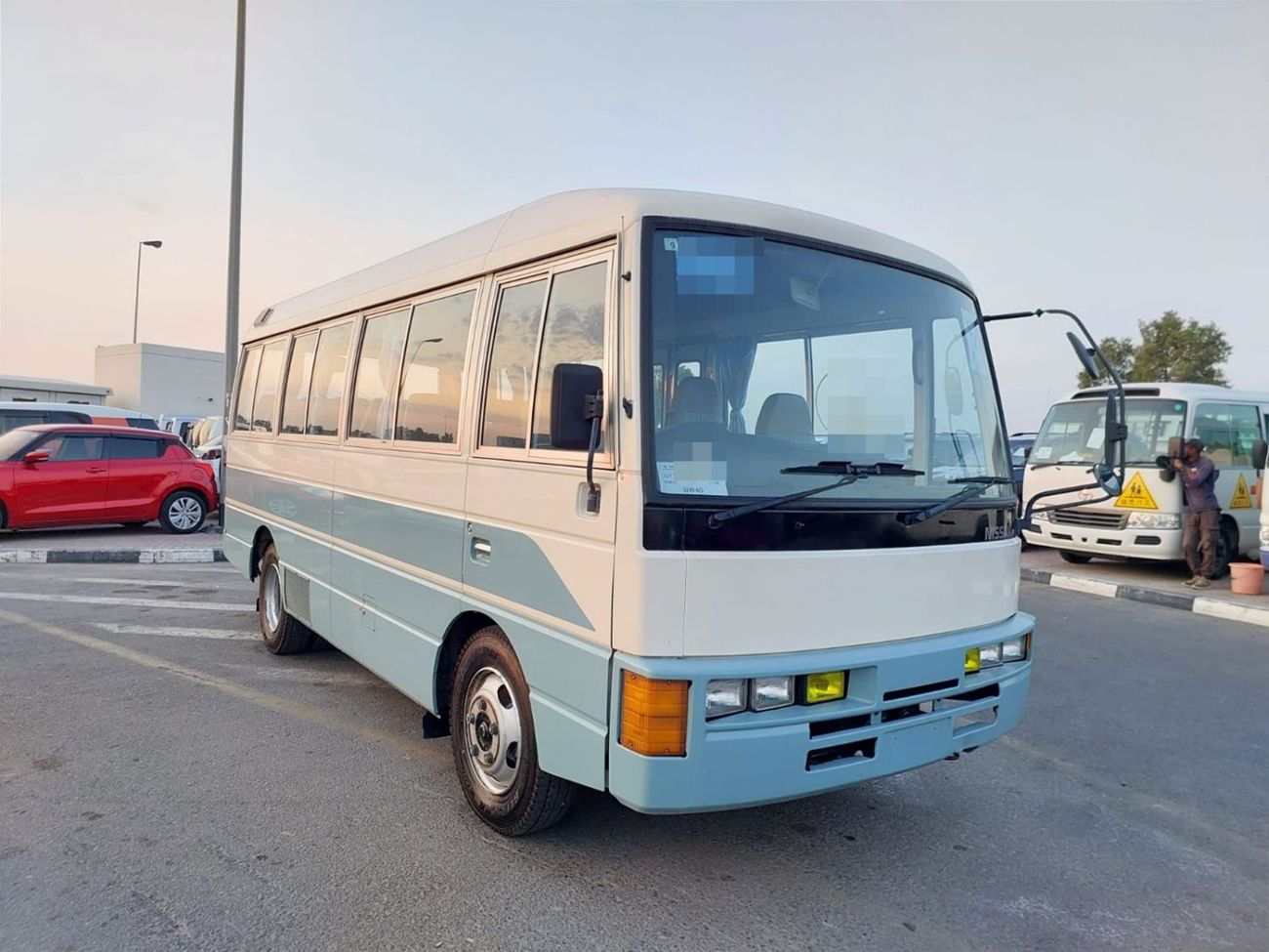 نيسان سيفيليان NISSAN CIVILIAN BUS RHD 1993 MODEL 3.5 L DIESEL MANUAL(PM30153)