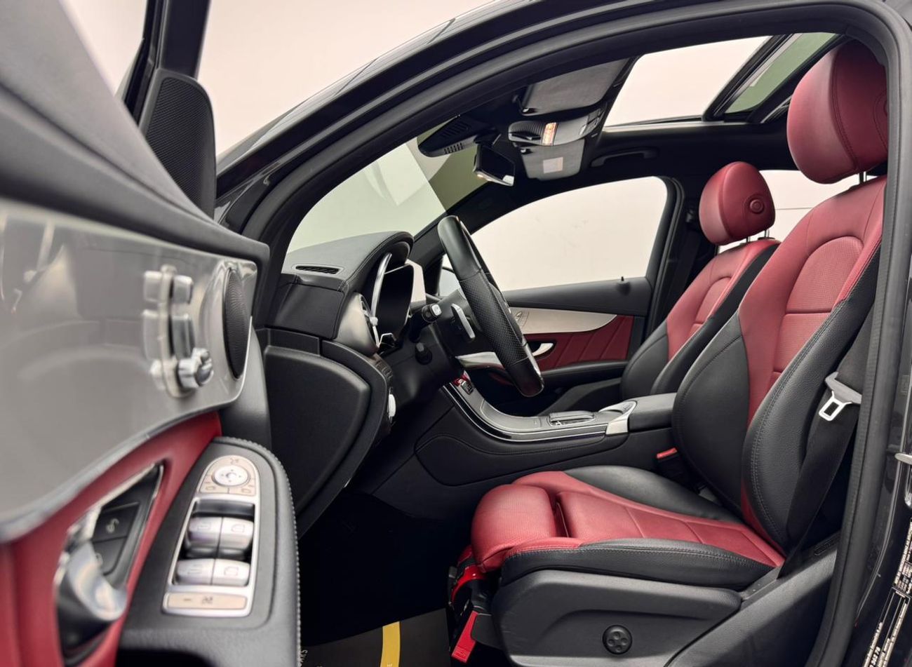 Mercedes-Benz GLC 200 2020 Mercedes-Benz GLC 200 AMG 4Matic, Full Service History, 1 Year Warranty, GCC