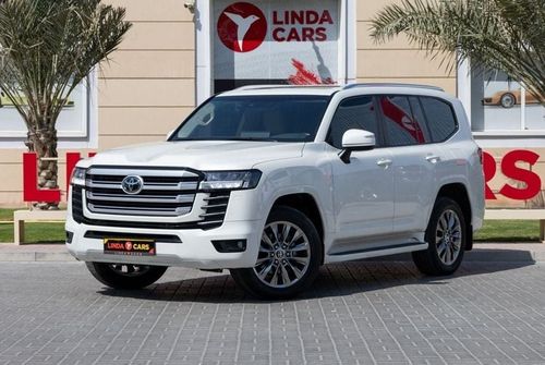 تويوتا لاند كروزر GXR 3.5L Toyota Land Cruiser GXR 2022 GCC under Warranty with Flexible Down-Payment.