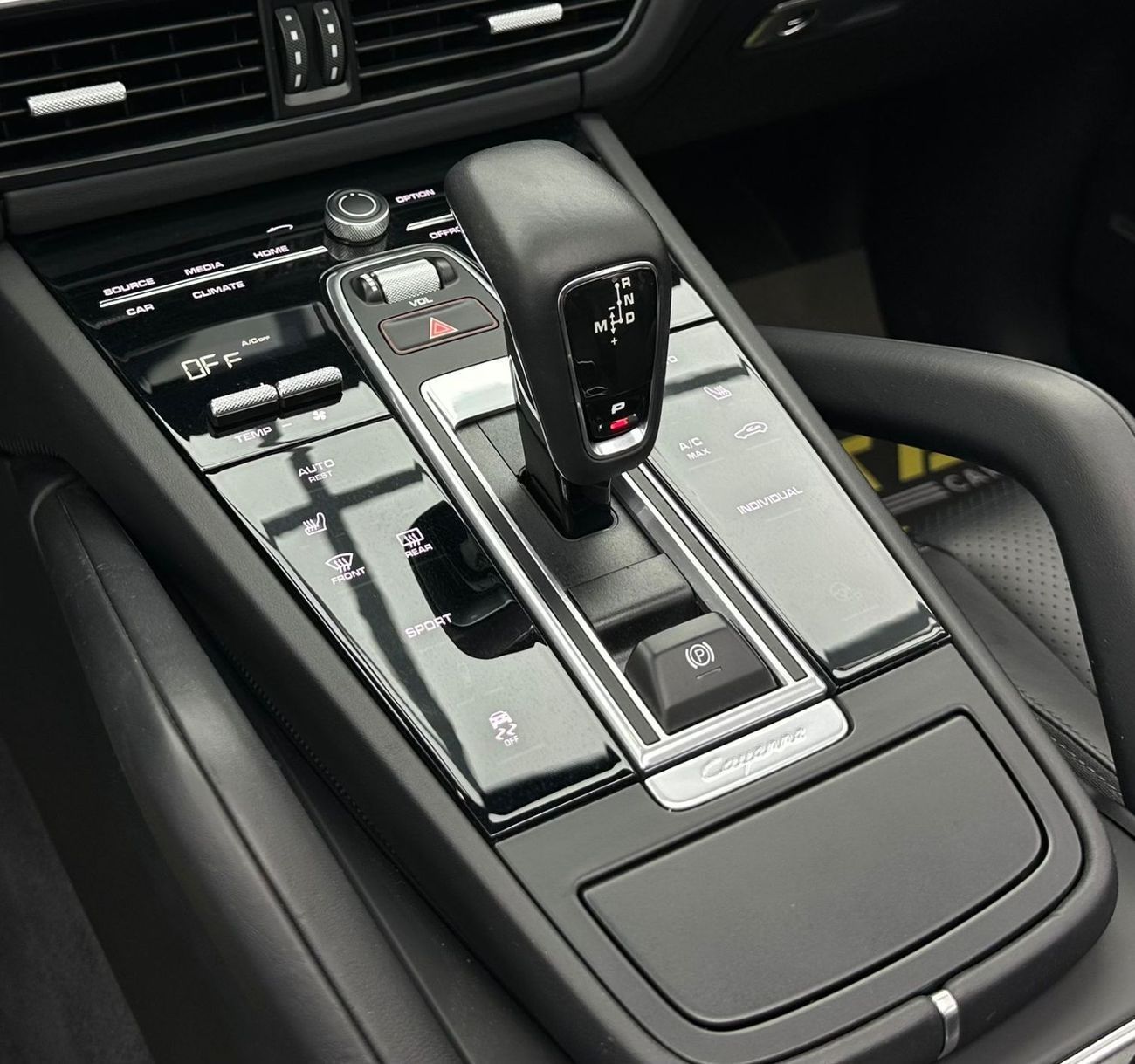 Porsche Cayenne 2023 Porsche Cayenne Platinum Edition, 2 Year Unlimited KM Warranty, Service History, Excellent Cond