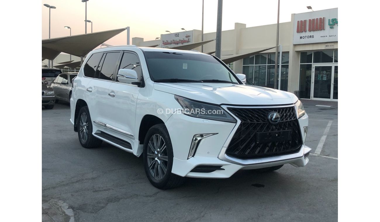 لكزس LX 570 موديل 2015 محول 2020 خليجي فل مواصفات كراسي جلد ومثبت سرعه وتحكم كهربي كامل ونظام صوت ممتاز وكاميرا