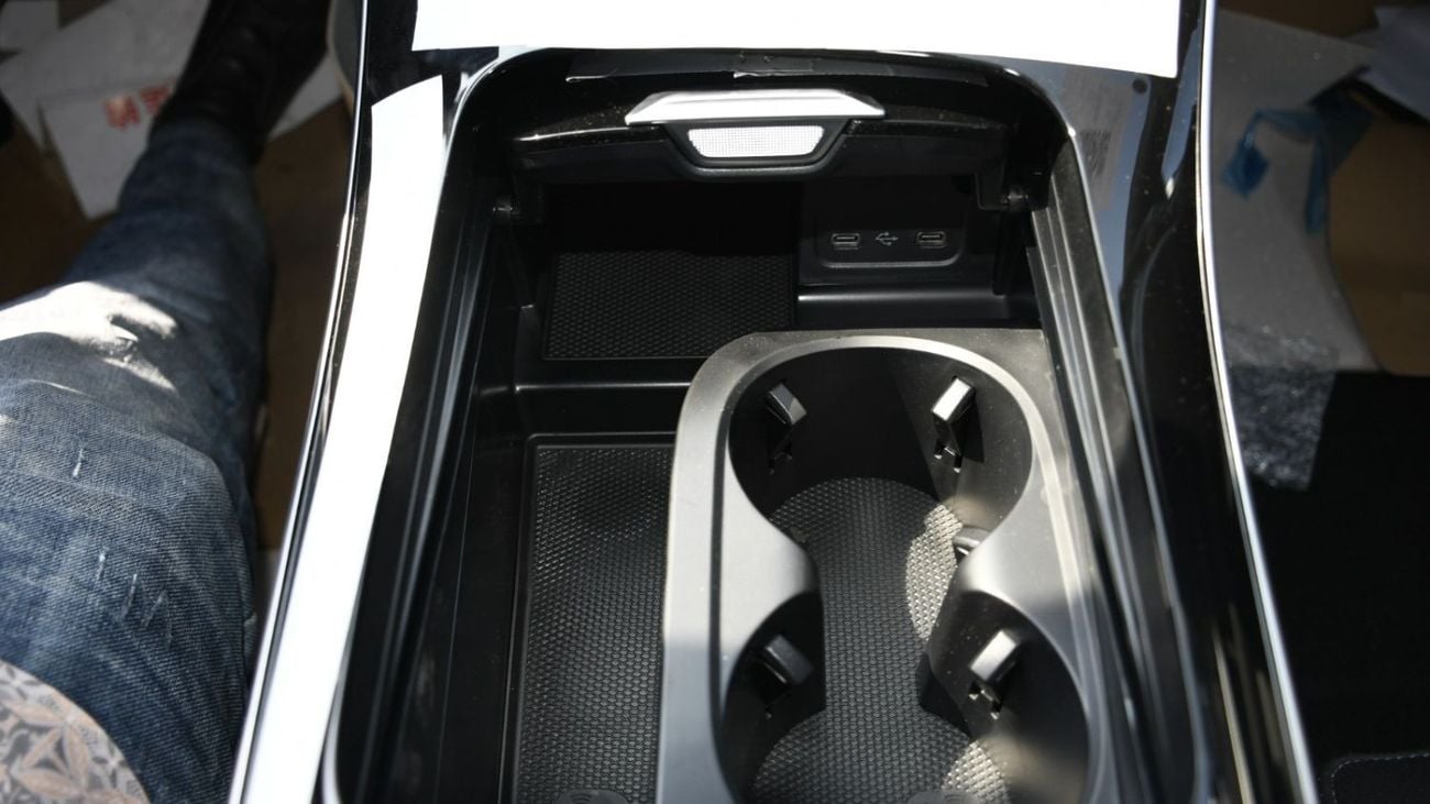 مرسيدس بنز C 200 MERCEDES BENZ C200L SPORTS EDITION - 2025YM