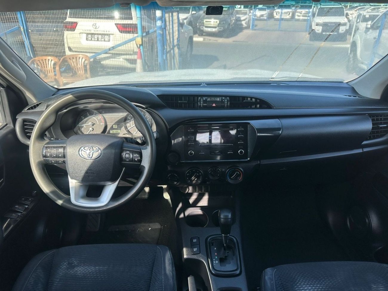 تويوتا هيلوكس GL 2.4L Double Cab Utility