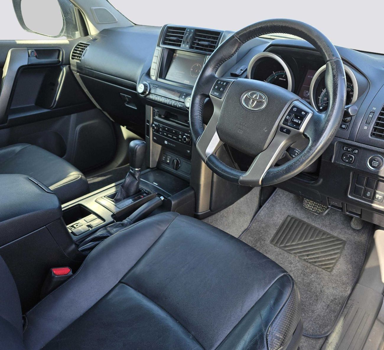 Toyota Prado 4x4 Diesel 2.8L Right Hand Drive (Export only)