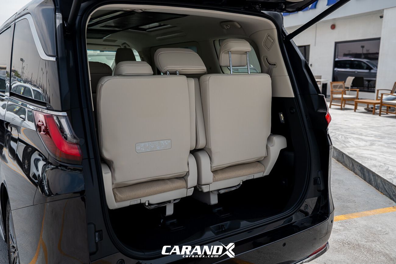 Lexus LM 350h Lexus LM 350H 2.5L Petrol Automatic Transmission 2025