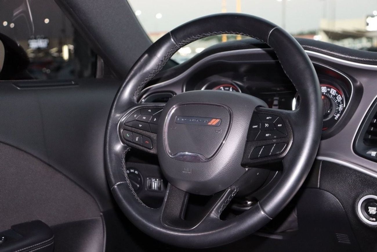 Dodge Challenger Dodge Challenger SXT / 2022 / USA / Only 29,000Mi