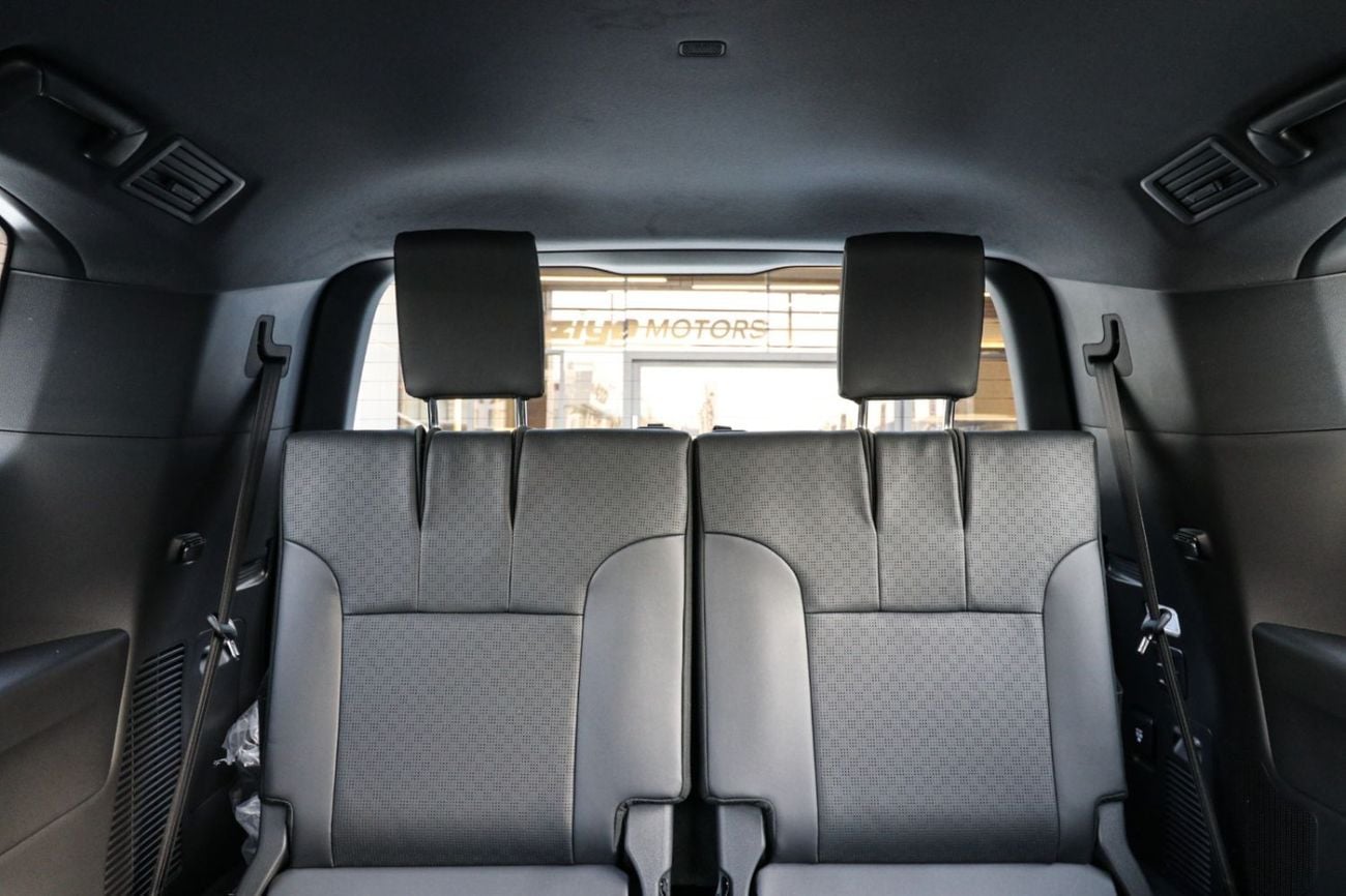 Toyota Land Cruiser VX 4.0L 2026 with memory seats
