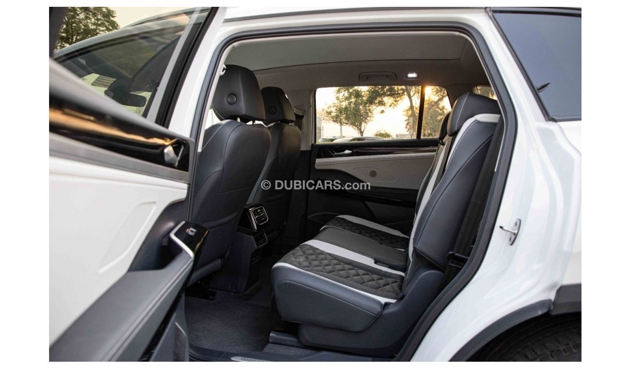 Volkswagen ID.6 2022 Volkswagen ID6 Litepro 20" FP W/o HUD + 360CAM 7ST E AT - White inside black