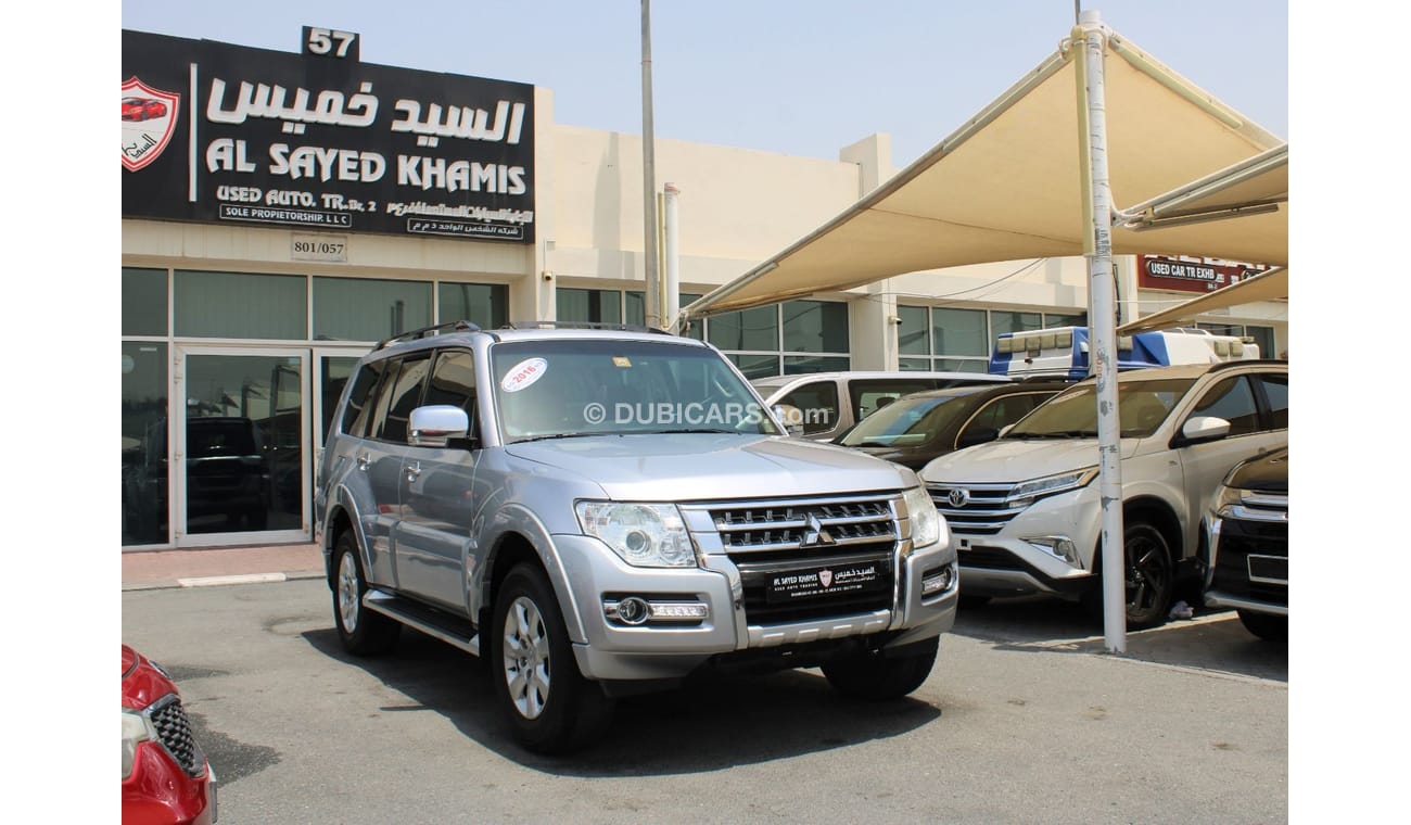 Mitsubishi Pajero GLS Mid PAJERO 2016 - GCC - ACCIDENTS FREE - SEMI FULL OPTION  -