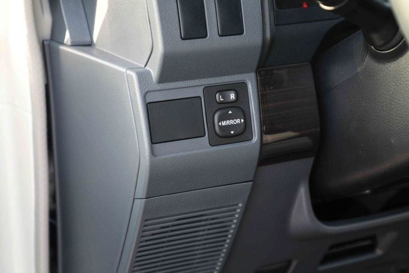 Toyota Land Cruiser 70 2024 Toyota LC76 4.0 Hard Top LX HI - White inside Bluish Grey | Export Only