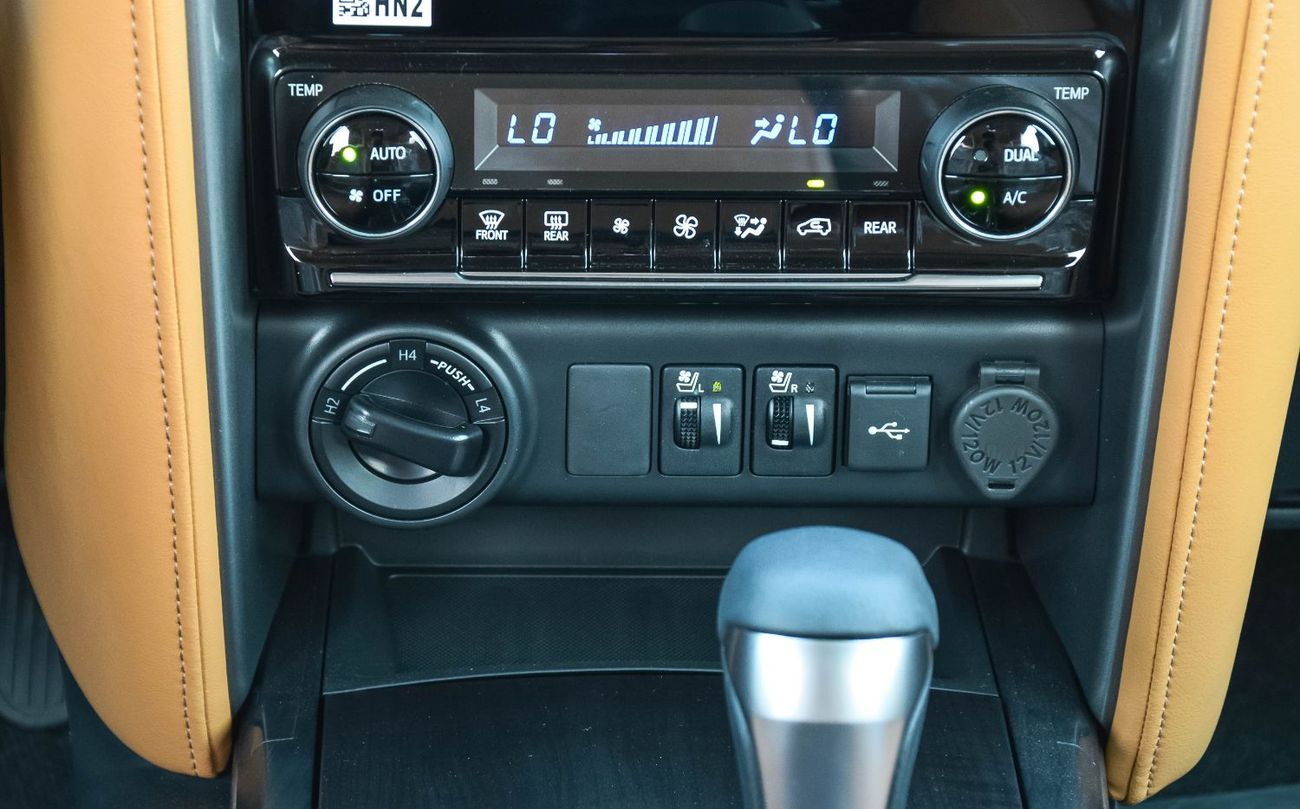 Toyota Fortuner TOYOTA FORTUNER 4.0L V6 4WD PETROL SUV 2025